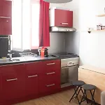 Charming Apartment Near The Canal Saint Martin